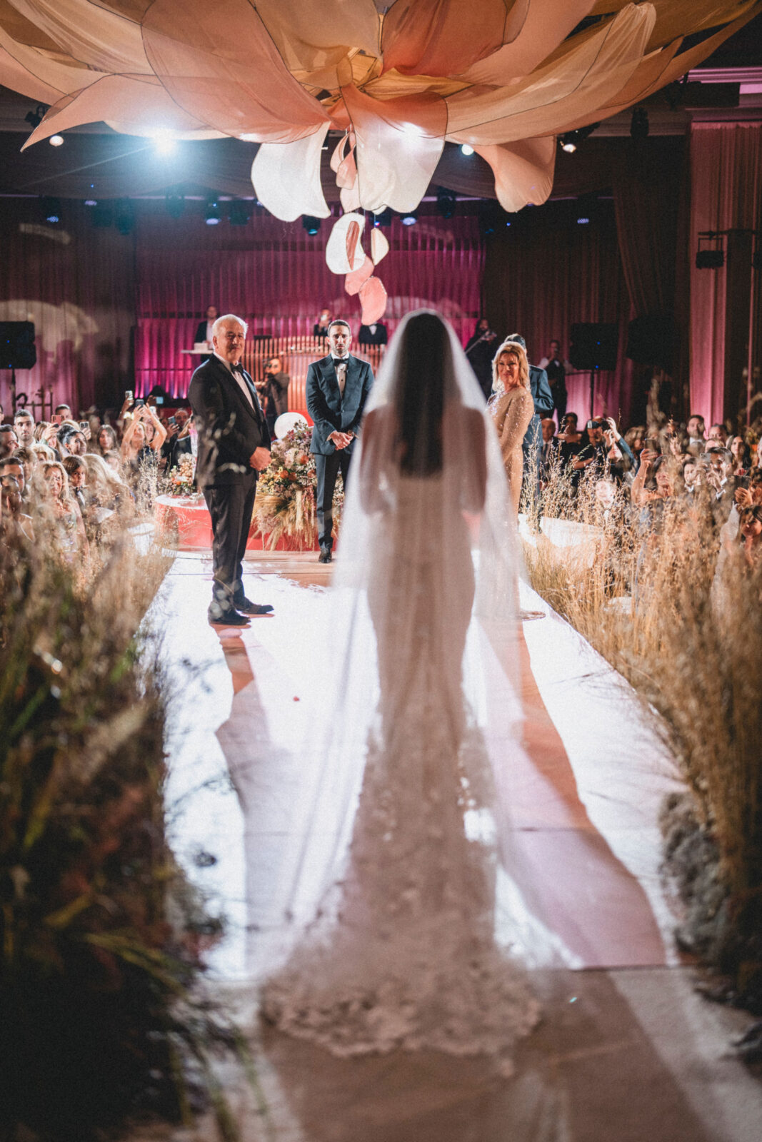 bride walking at the aisle