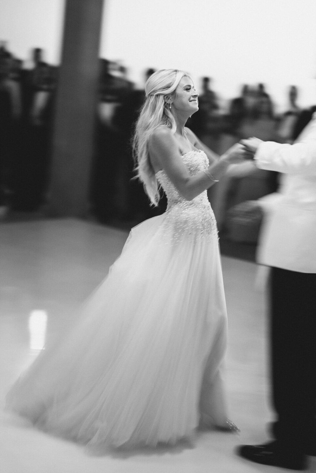 husband and wife first dance