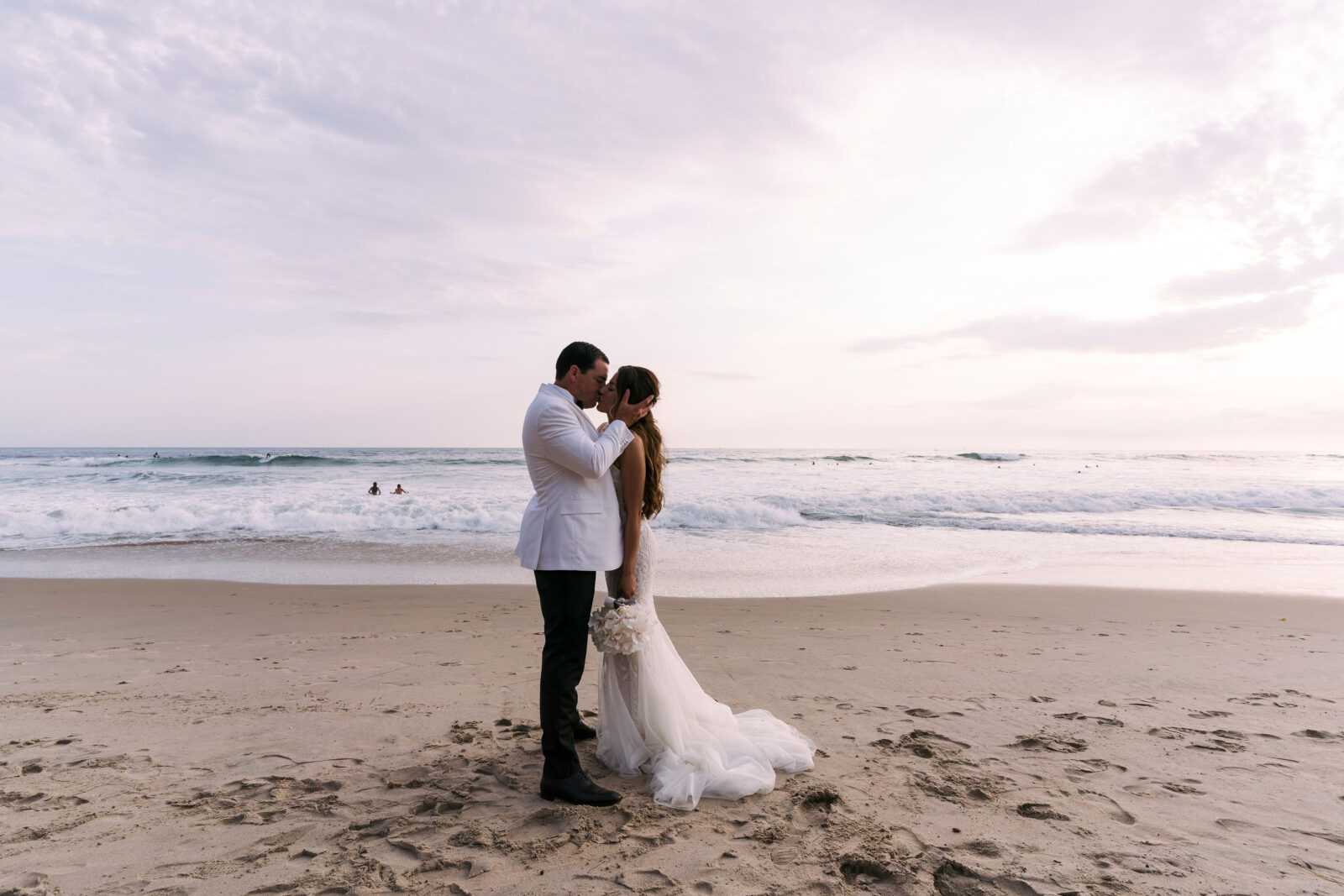 birde and groom kissing